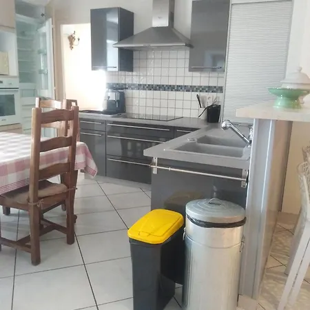 Guest house La Musardiere Les Assions